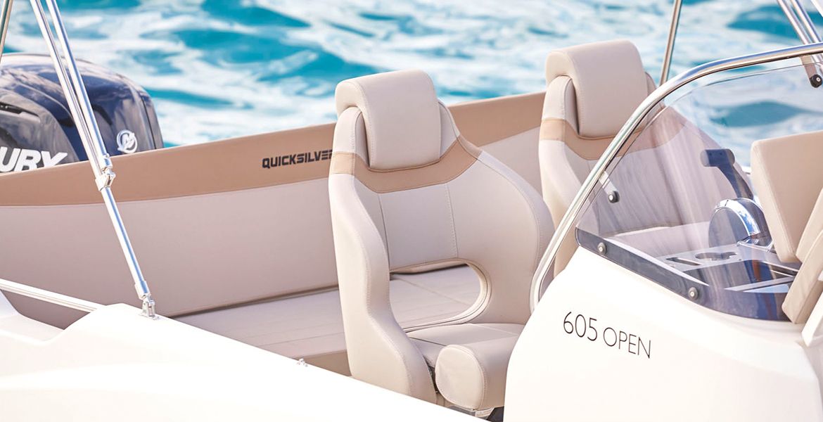 Quicksilver Activ 605 Open