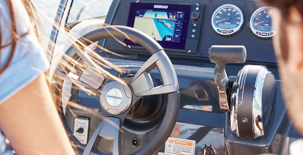 Quicksilver Activ 605 Open