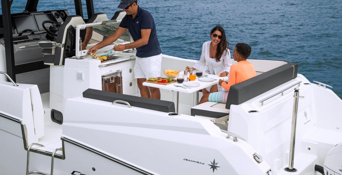 Jeanneau 10.5 CC