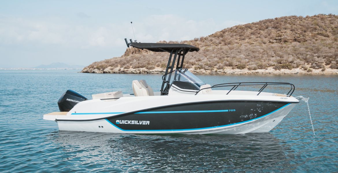 Quicksilver Activ 705 Open