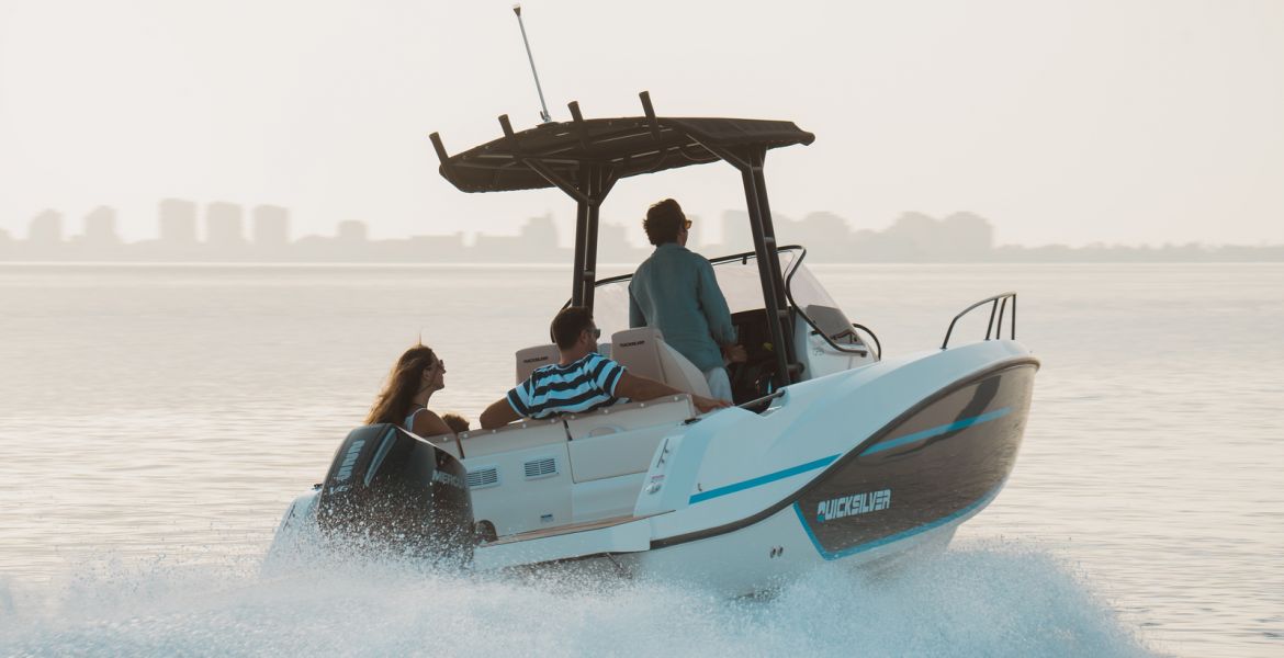 Quicksilver Activ 705 Open